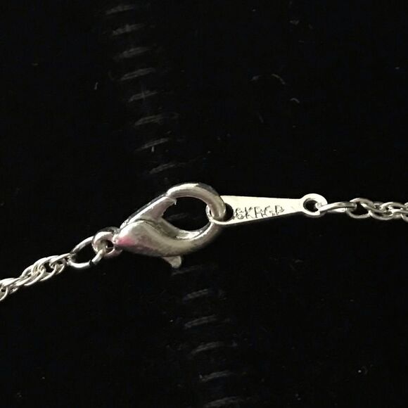 Circle Pendant Necklace - Picture 4 of 4